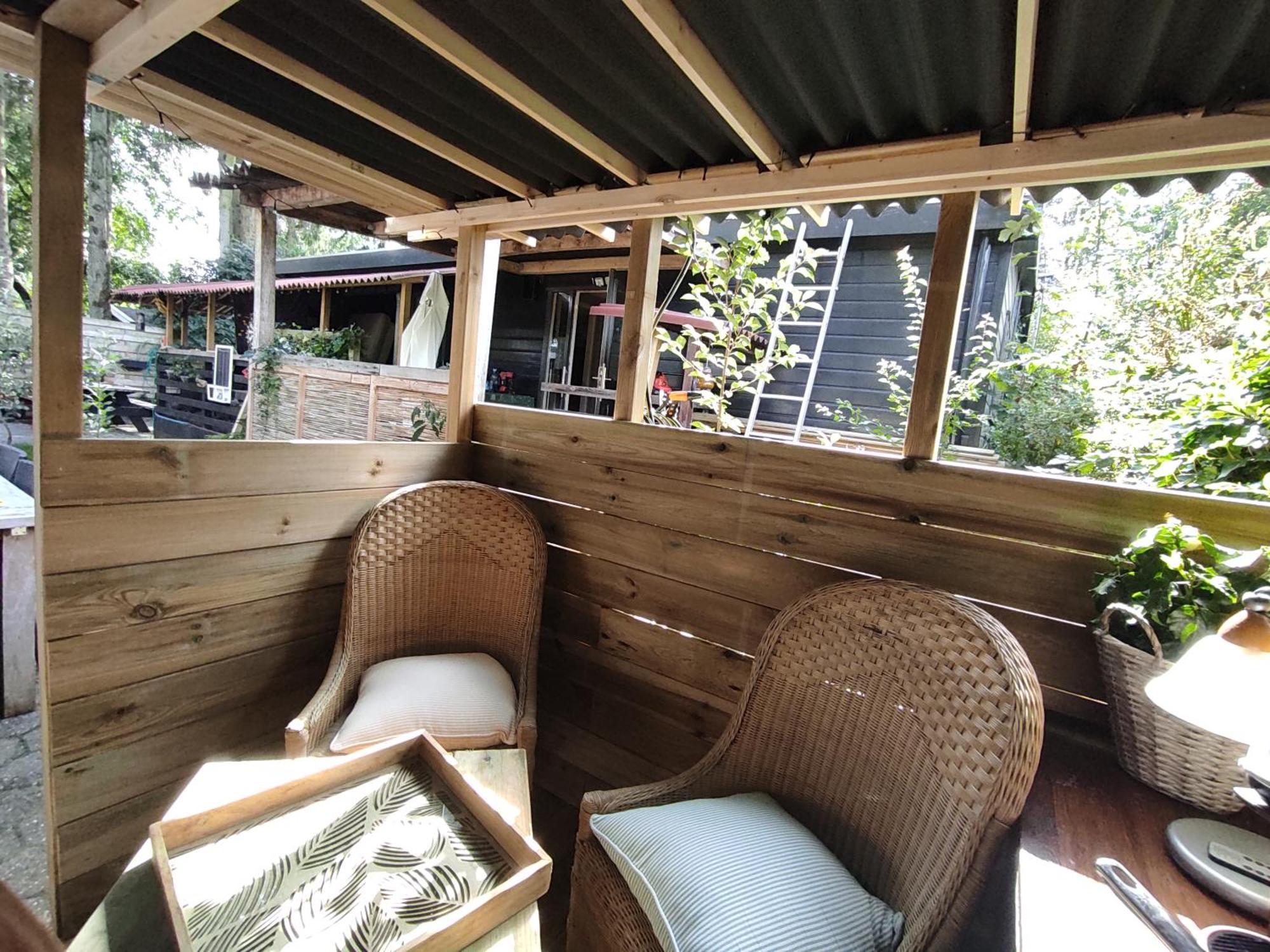 "Tempat Senang" Chalet On The Beautiful Veluwe With Airco Sauna Bbq Jacuzzi Beamer And Dog Putten Exterior photo